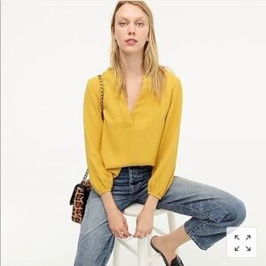 J Crew Open V-Neck Top 365 Crepe Rich Gold Size Small